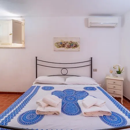 Bes - Con Piscina Villa
