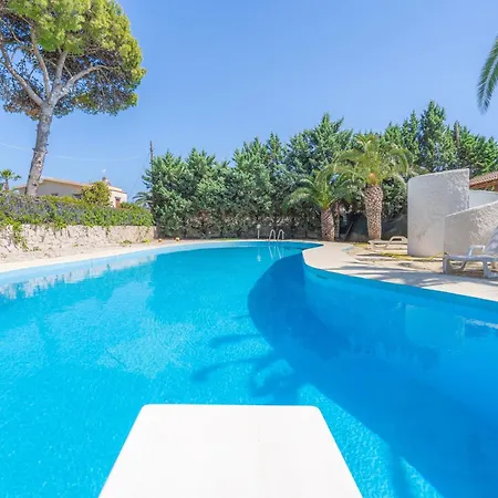 Bes - Con Piscina فيلة
